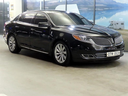 Lincoln MKS 2015