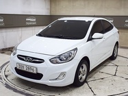 Hyundai Accent 2012