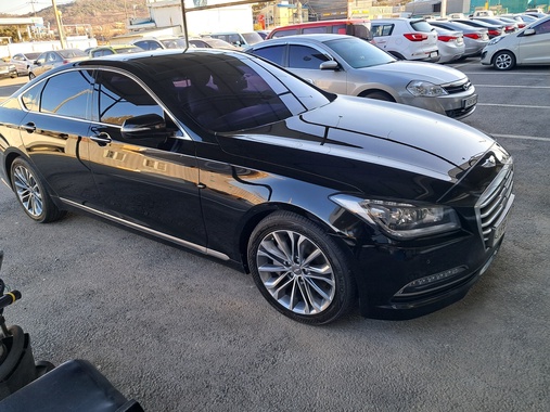 Hyundai Genesis 2015