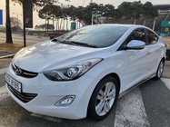 Hyundai Avante 2011