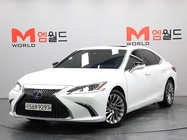 Lexus ES 2021
