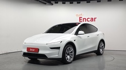Tesla Model Y 2025