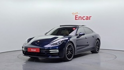 Porsche Panamera 2021