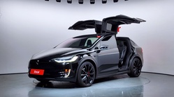 Tesla Model X 2019