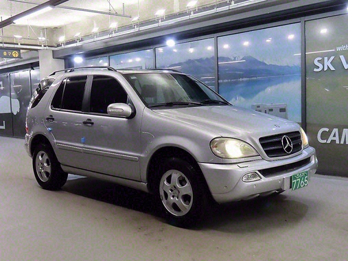 Mercedes-Benz M-Class 2004
