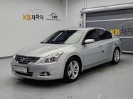 Nissan Altima 2010