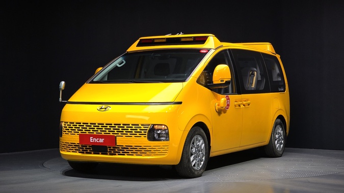 Hyundai Staria 2022
