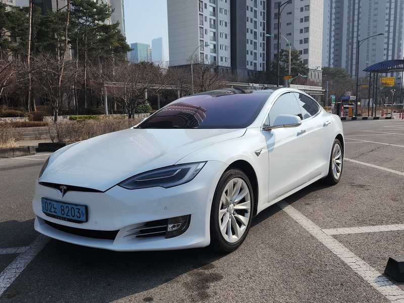 Tesla Model S
