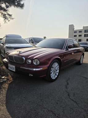 Jaguar XJ-6 2004