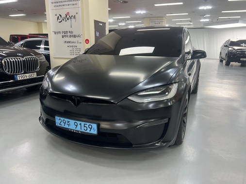Tesla Model X 2023