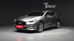 Infiniti Q30 2017