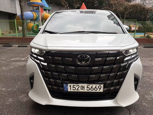Toyota Alphard 2024