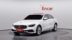 Mercedes-Benz E-Class 2023