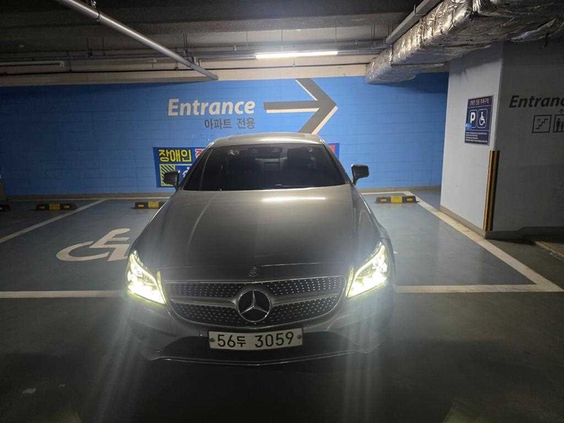 Mercedes-Benz CLS-Class