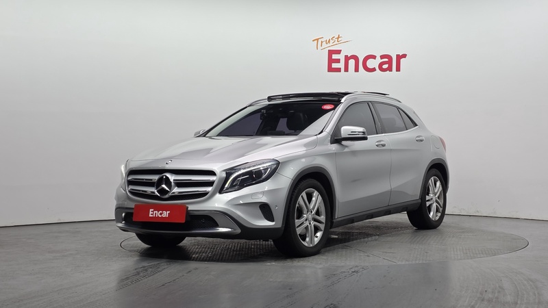 Mercedes-Benz GLA-Class
