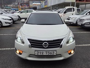 Nissan Altima 2012