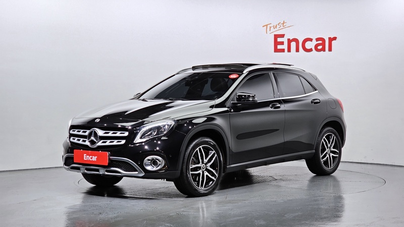 Mercedes-Benz GLA-Class