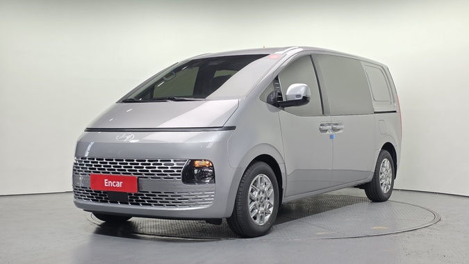 Hyundai Staria 2025