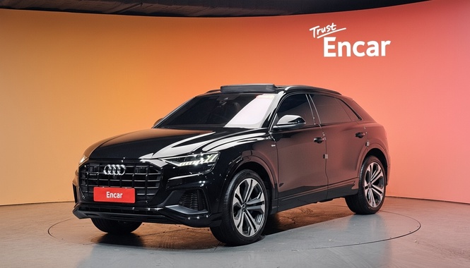 Audi Q8 2023