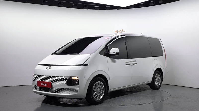 Hyundai Staria