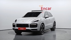 Porsche Cayenne 2021