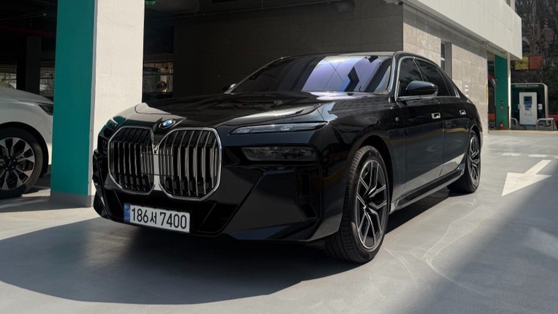 BMW 7 Series