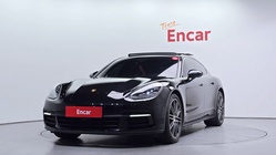 Porsche Panamera 2019