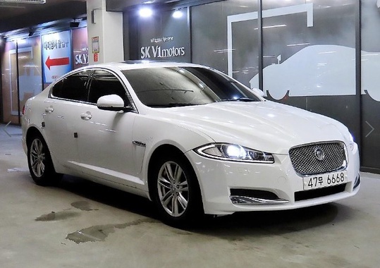Jaguar XF 2011