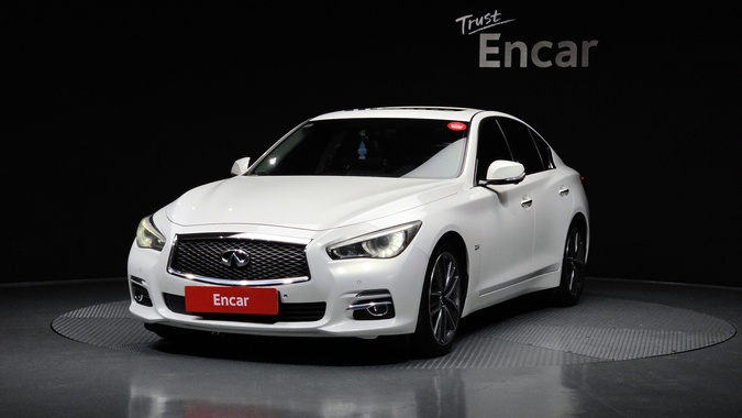 Infiniti Q50 2015