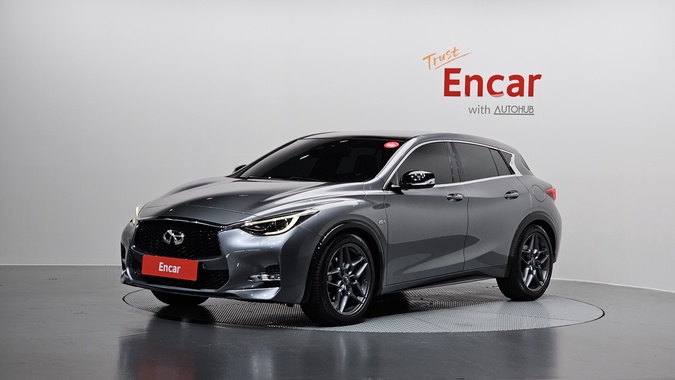 Infiniti Q30 2017