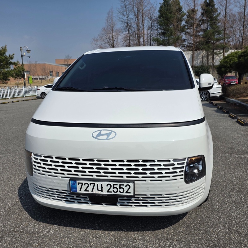 Hyundai Staria