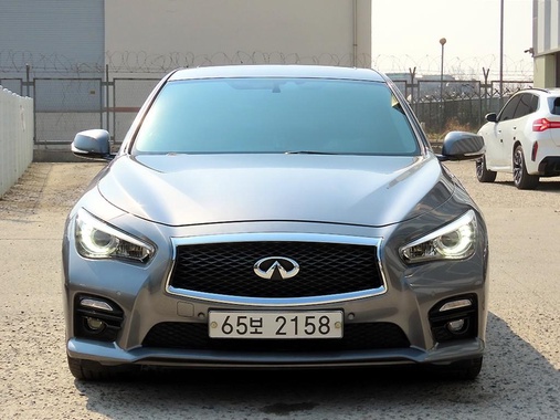 Infiniti Q50 2016