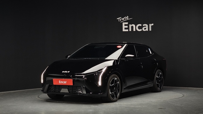 Kia EV4 2025