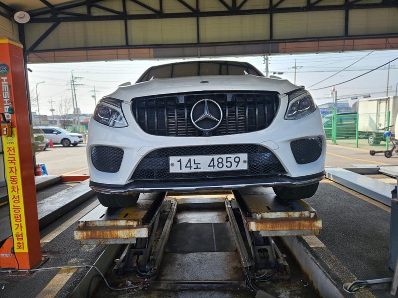 Mercedes-Benz GLE-Class