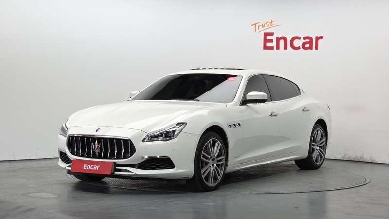 Maserati Quattroporte