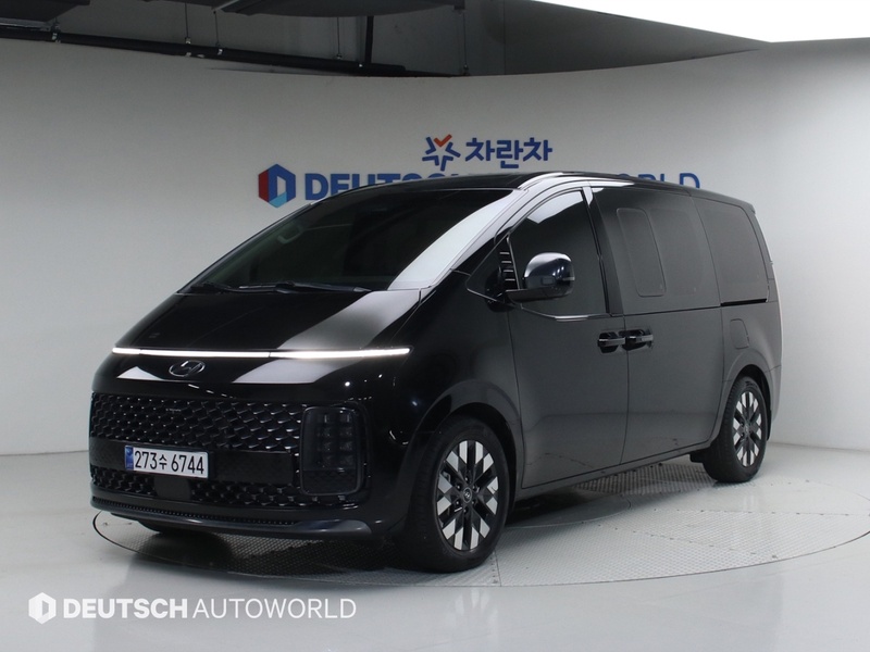 Hyundai Staria