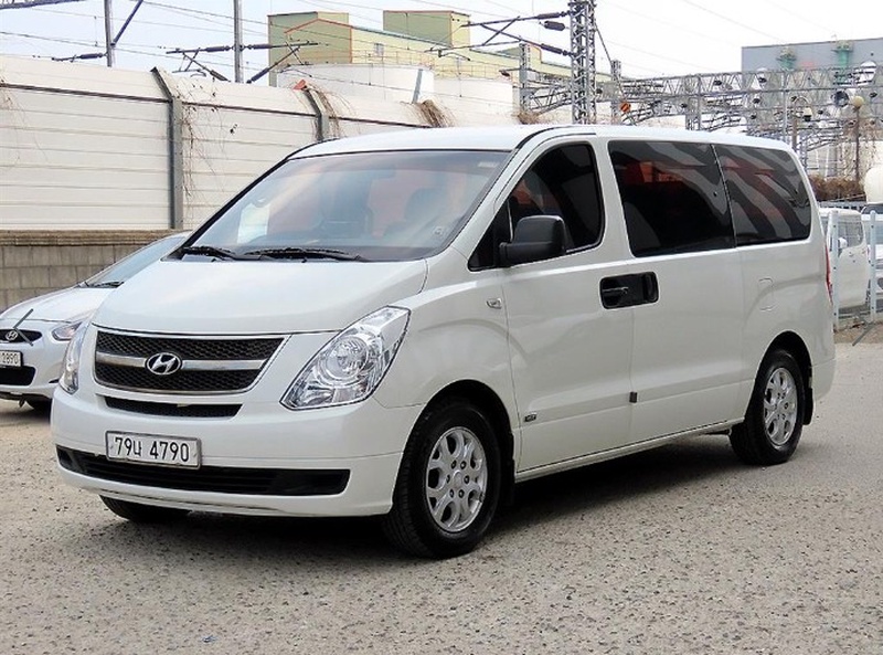 Hyundai Starex