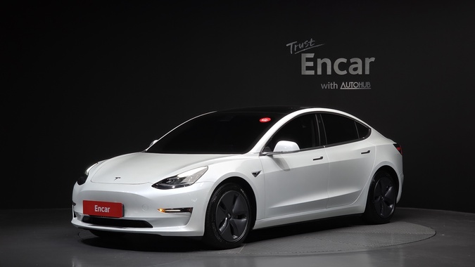 Tesla Model 3 2020