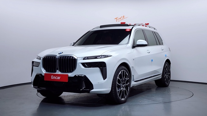 BMW X7 2025