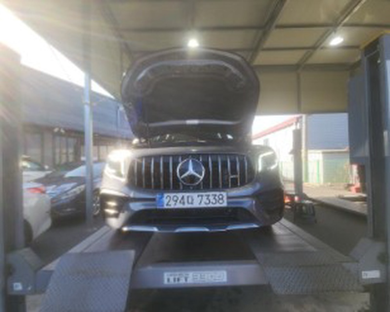 Mercedes-Benz GLB-Class