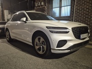 Genesis GV70 2025