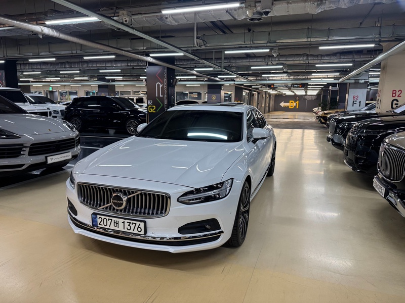 Volvo S90