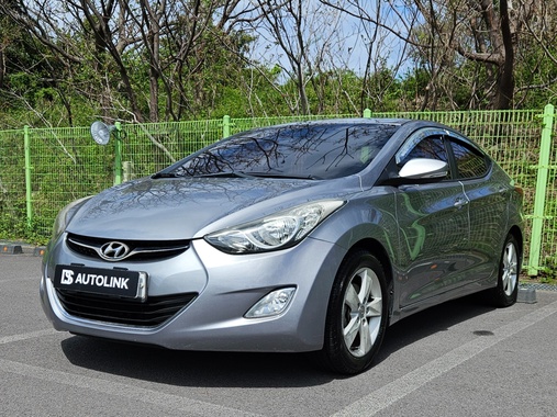 Hyundai Avante 2013