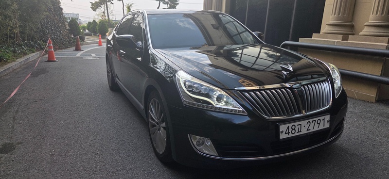 Hyundai Equus