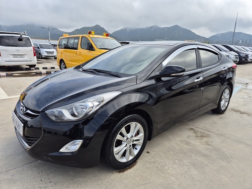 Hyundai Avante 2011