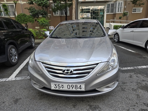 Hyundai Sonata 2012