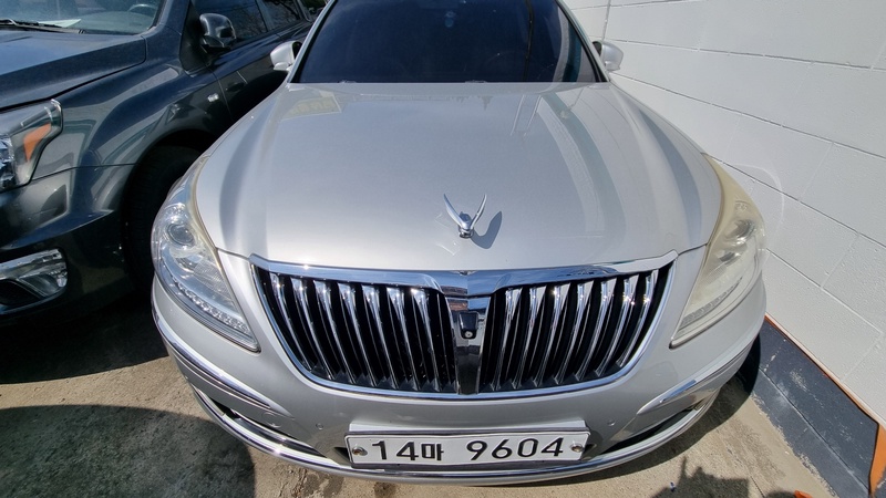 Hyundai Equus
