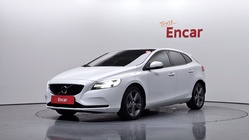 Volvo V40 2018