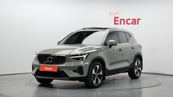 Volvo XC40 2023