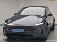 Tesla Model Y 2025